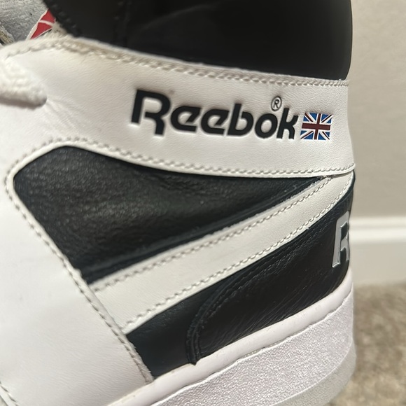 Reebok BB 5600 Archive - Black and White High-Top Sneakers - Picture 13 of 17